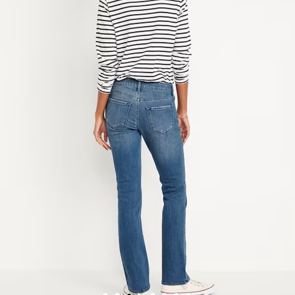 Women’s Old Navy Mid-Rise Wow Boot Cut Medium Wash Jeans Size 8 Petite - Picture 2 of 16